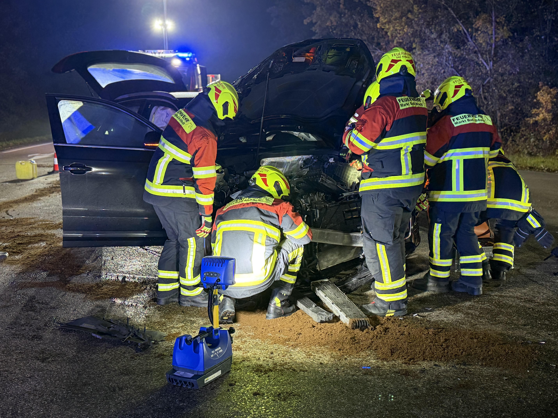 Einsatzfoto Verkehrsunfall - Person eingeklemmt